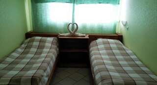 Гостиница Алькатрас Псков Двухместный номер с 2 отдельными кроватями-2